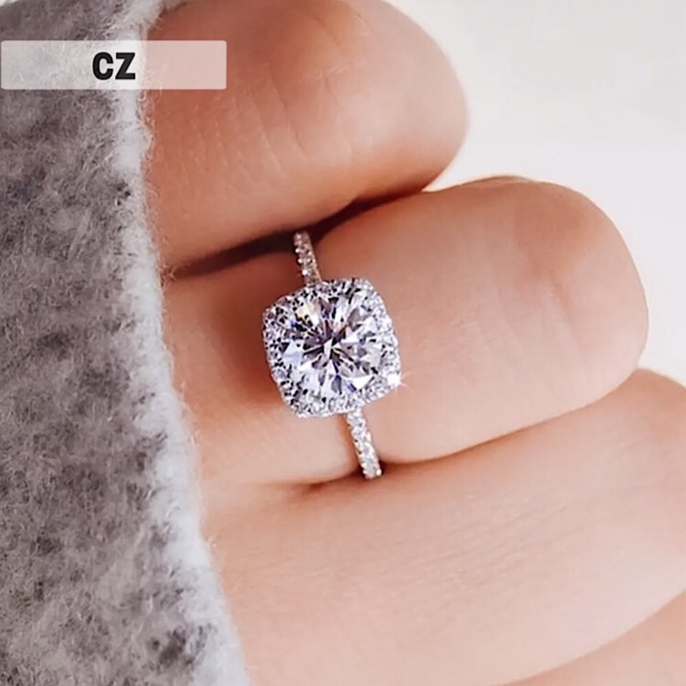 ⚜️[𝟯𝟬%𝗢𝗙𝗙|𝗯𝘂𝗻𝗱𝗹𝗲𝘀 𝟯+]⚜️CZ Silver Halo Ring NEW
